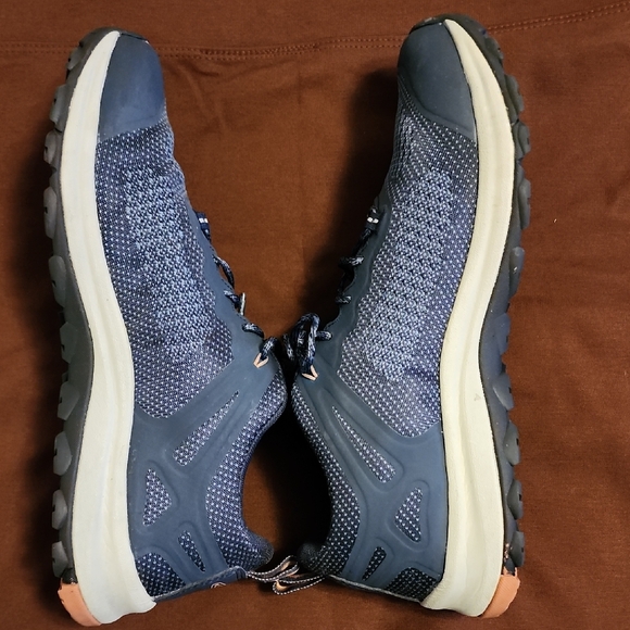Keen Women's Blue Athletic Walking Shoes, 10.5 - Picture 3 of 7